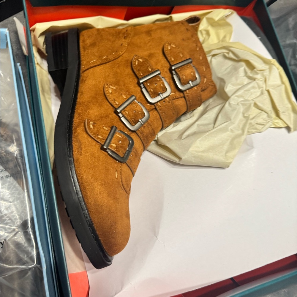 Aerosoles Stylish Brown Suede Buckle Boots